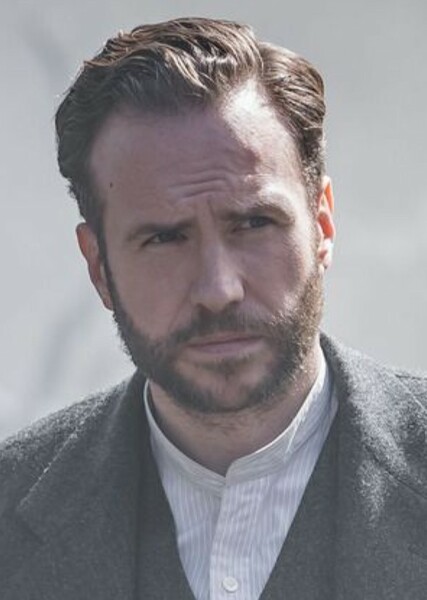 Rafe Spall