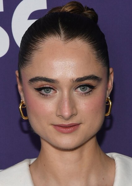 Raffey Cassidy photo
