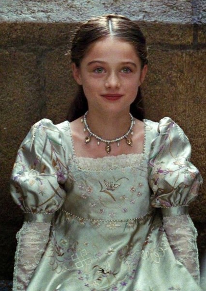 Raffey Cassidy photo