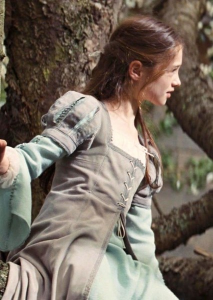 Raffey Cassidy photo