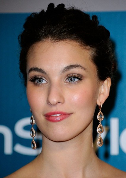 Rainey Qualley photo