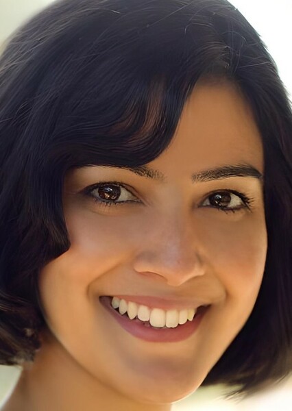Rakhee Thakrar