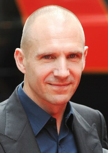 Ralph Fiennes photo