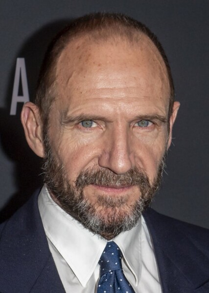 Ralph Fiennes photo