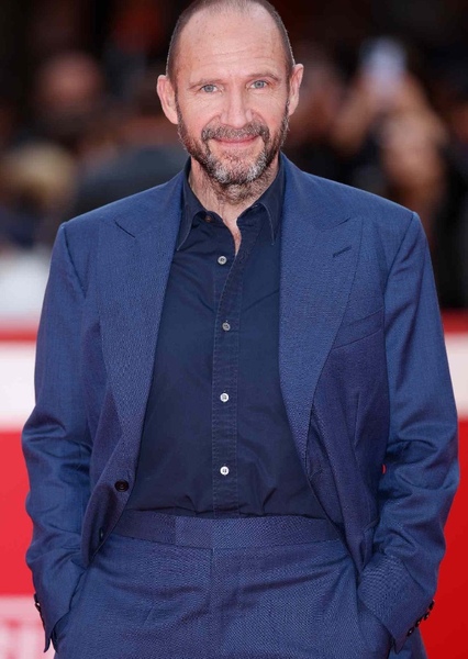 Ralph Fiennes photo