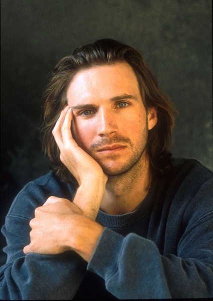 Ralph Fiennes photo