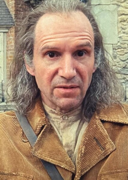 Ralph Fiennes photo