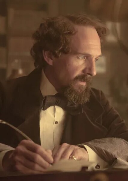 Ralph Fiennes photo