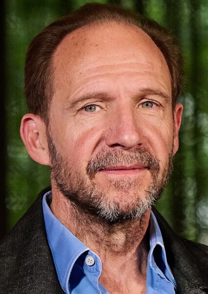 Ralph Fiennes photo