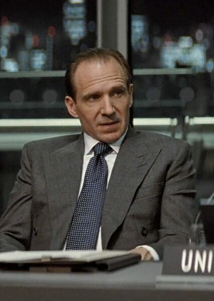 Ralph Fiennes photo
