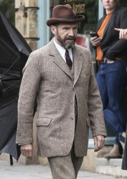Ralph Fiennes photo