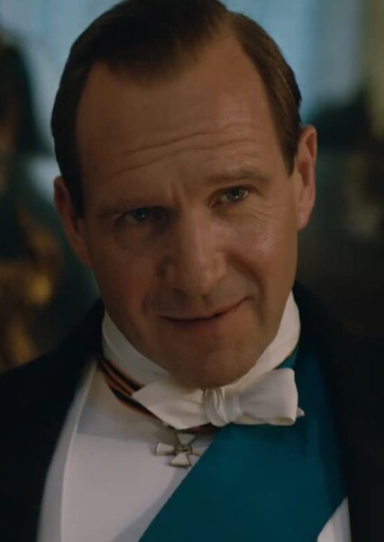 Ralph Fiennes photo