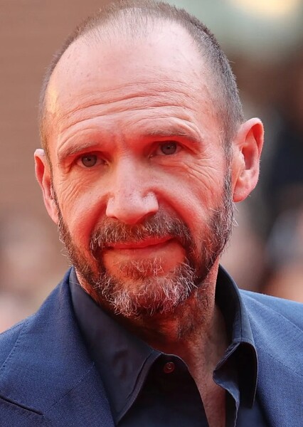Ralph Fiennes photo