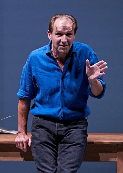 Ralph Fiennes photo