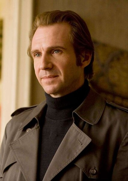 Ralph Fiennes photo