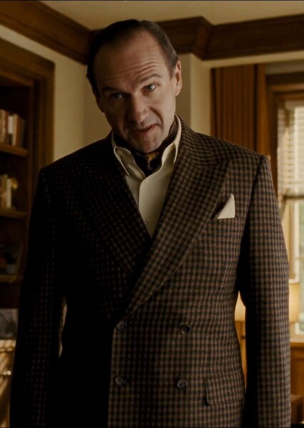 Ralph Fiennes photo