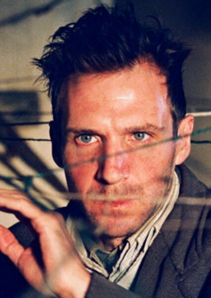 Ralph Fiennes photo