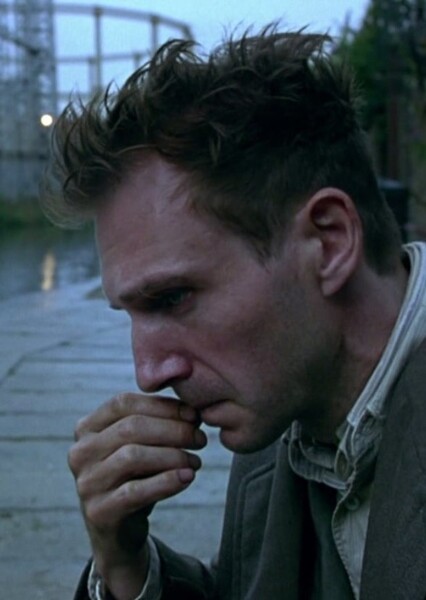 Ralph Fiennes photo