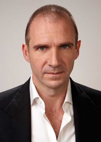 Ralph Fiennes photo