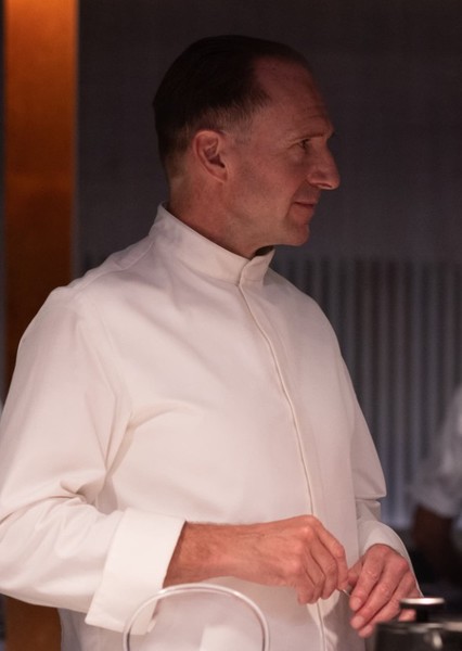 Ralph Fiennes photo