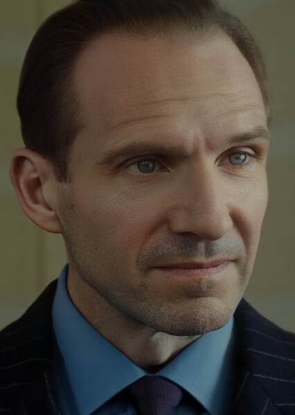 Ralph Fiennes photo