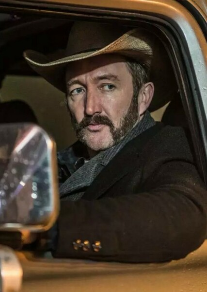Ralph Ineson photo