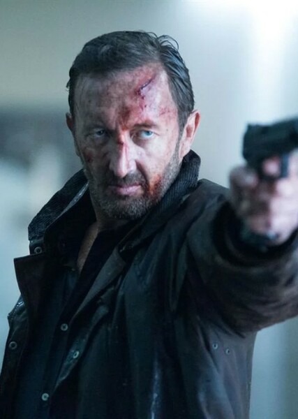 Ralph Ineson photo