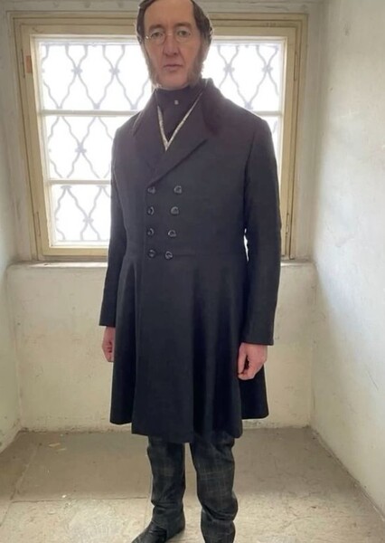 Ralph Ineson photo