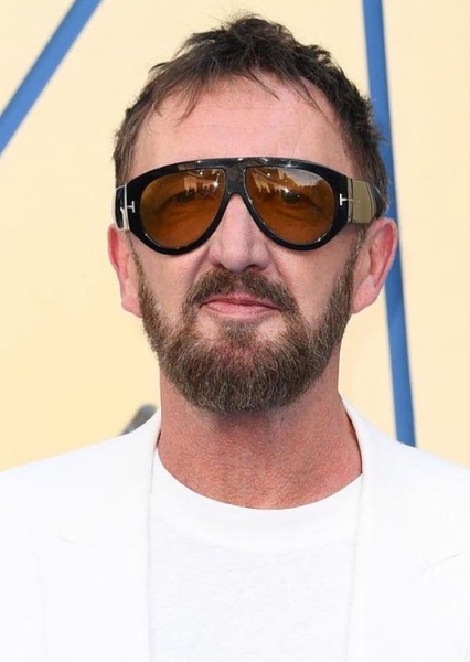Ralph Ineson photo