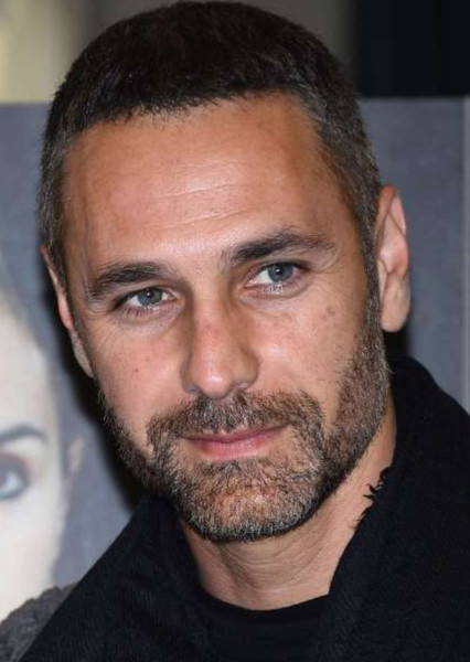 Raoul Bova photo