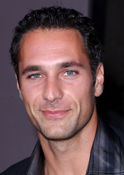 Raoul Bova photo