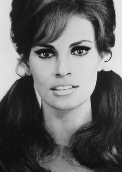 Raquel Welch photo