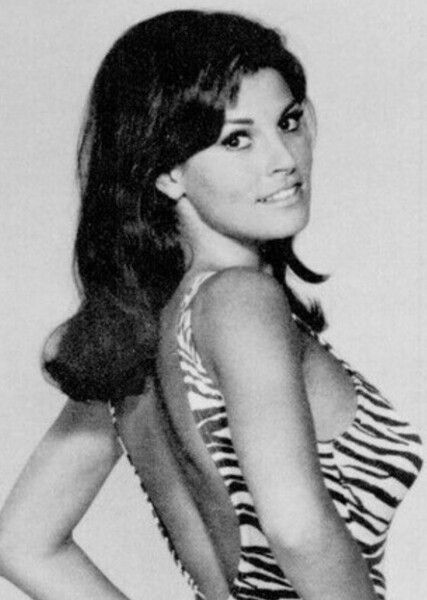 Raquel Welch photo