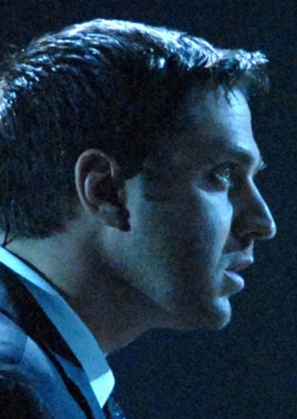 Raúl Esparza photo