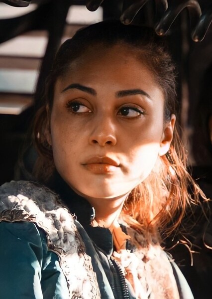 Raven Reyes photo