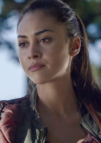 Raven Reyes photo