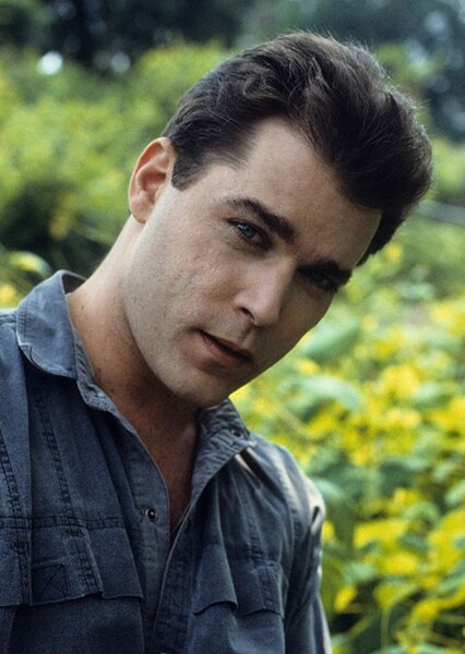 Ray Liotta photo