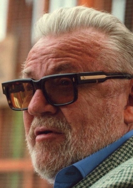 Ray Winstone photo