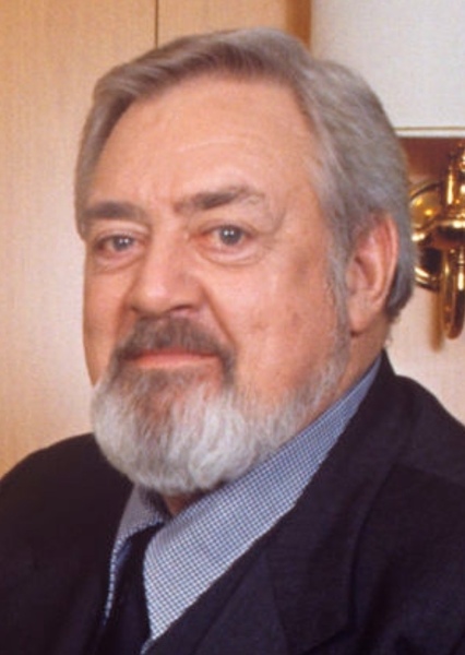 Raymond Burr photo