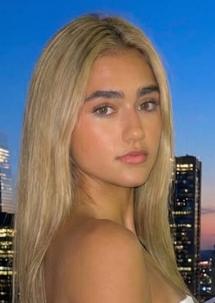 Rayna Vallandingham photo