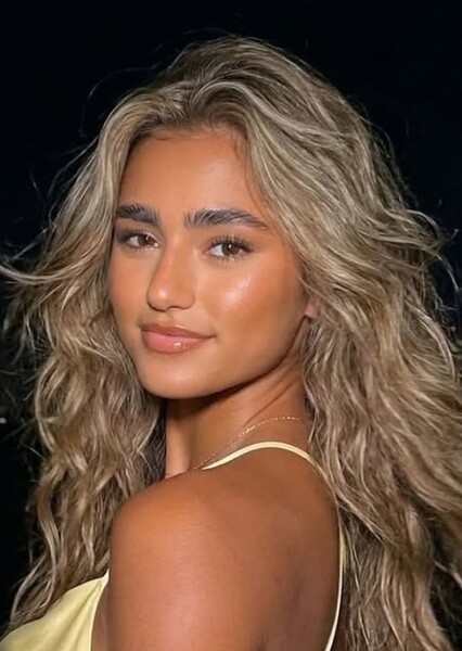 Rayna Vallandingham photo