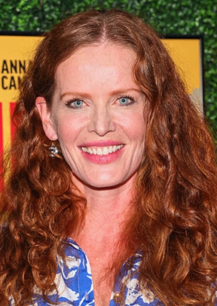 Rebecca Mader photo