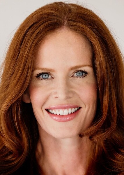 Rebecca Mader photo