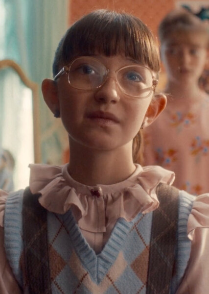Rebecca (Stranger Things) photo