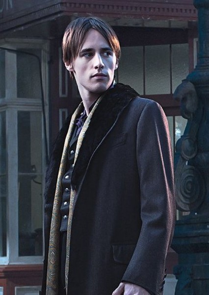 Reeve Carney photo
