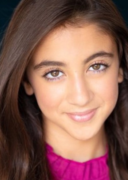 Reina Ozbay photo