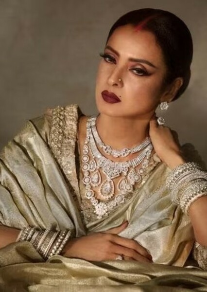 Rekha photo