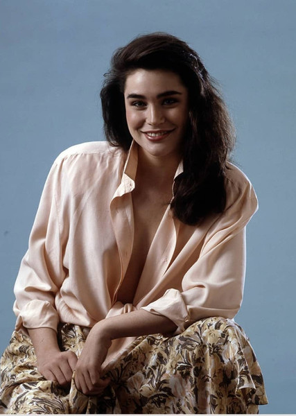 Rena Sofer photo