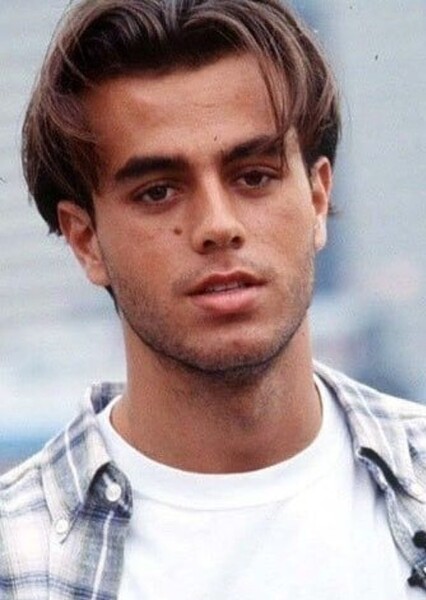 Rex Halliwell (Enrique Iglesias) photo
