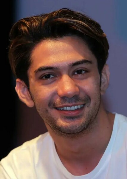 Reza Rahadian photo